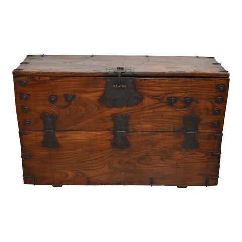 Rustic Pine Trunk