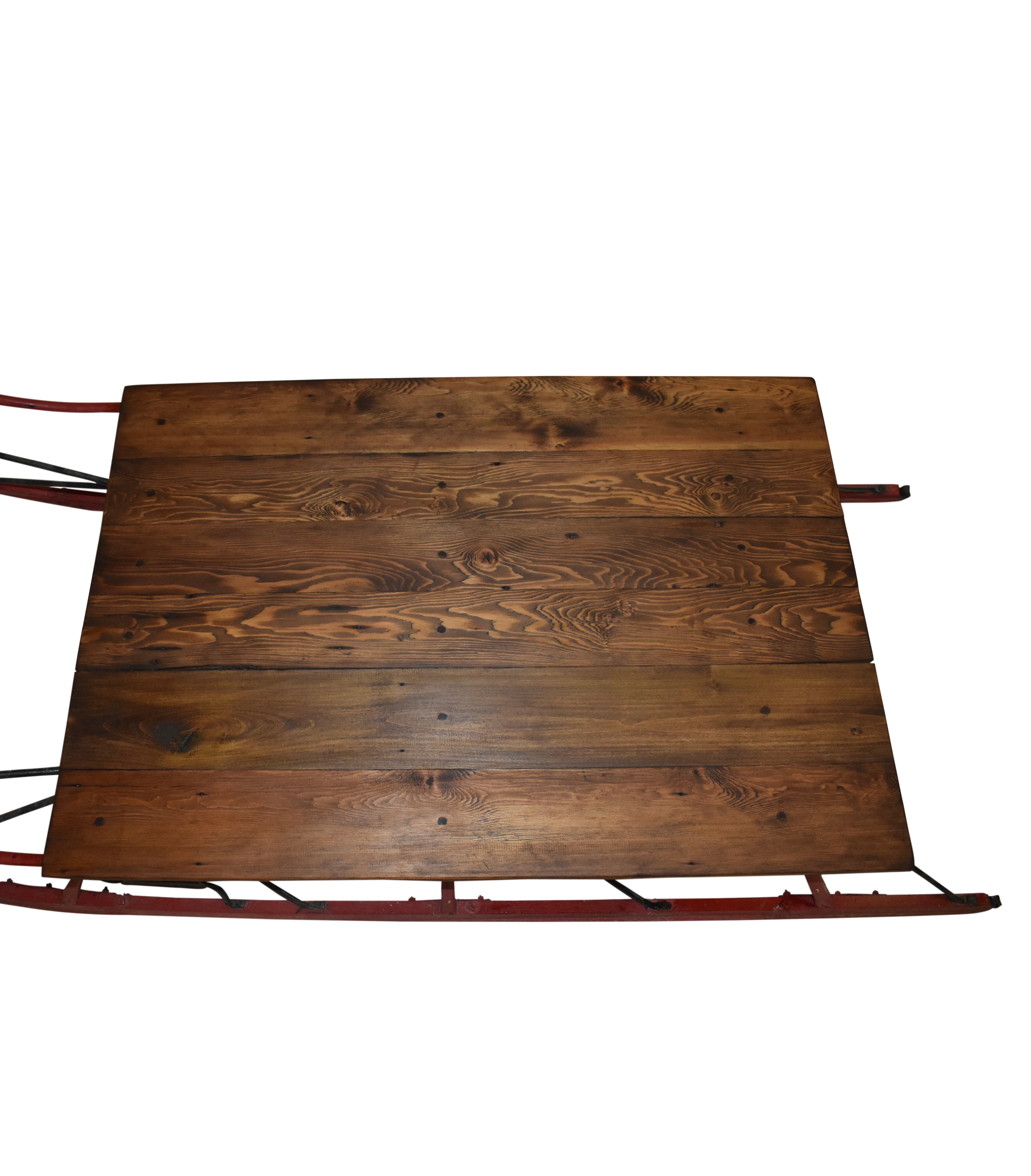 Sleigh Coffee Table with Red Runners