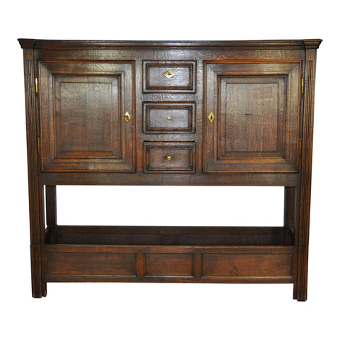 Server with Open Bottom
