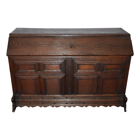 Belgian Oak Saddle Trunk