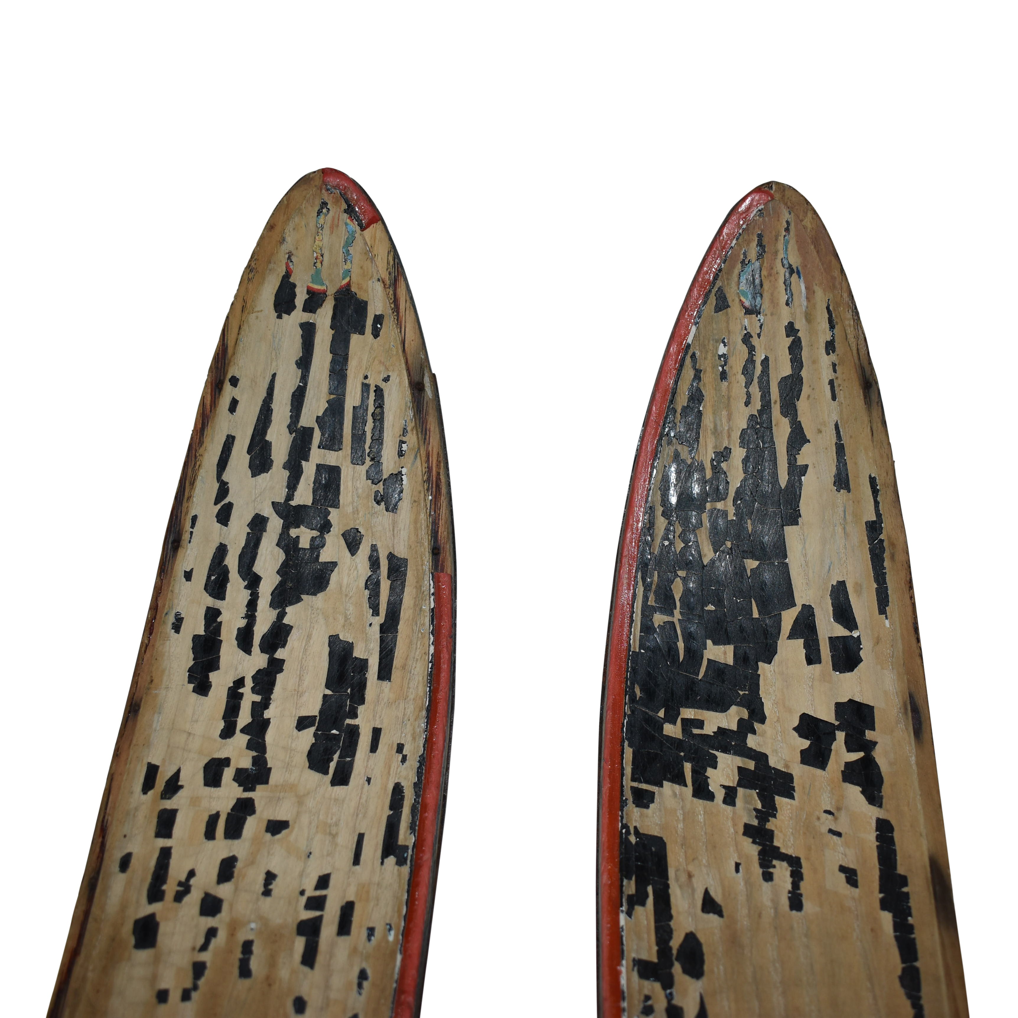 Wooden Skis with Massag Cable Bindings