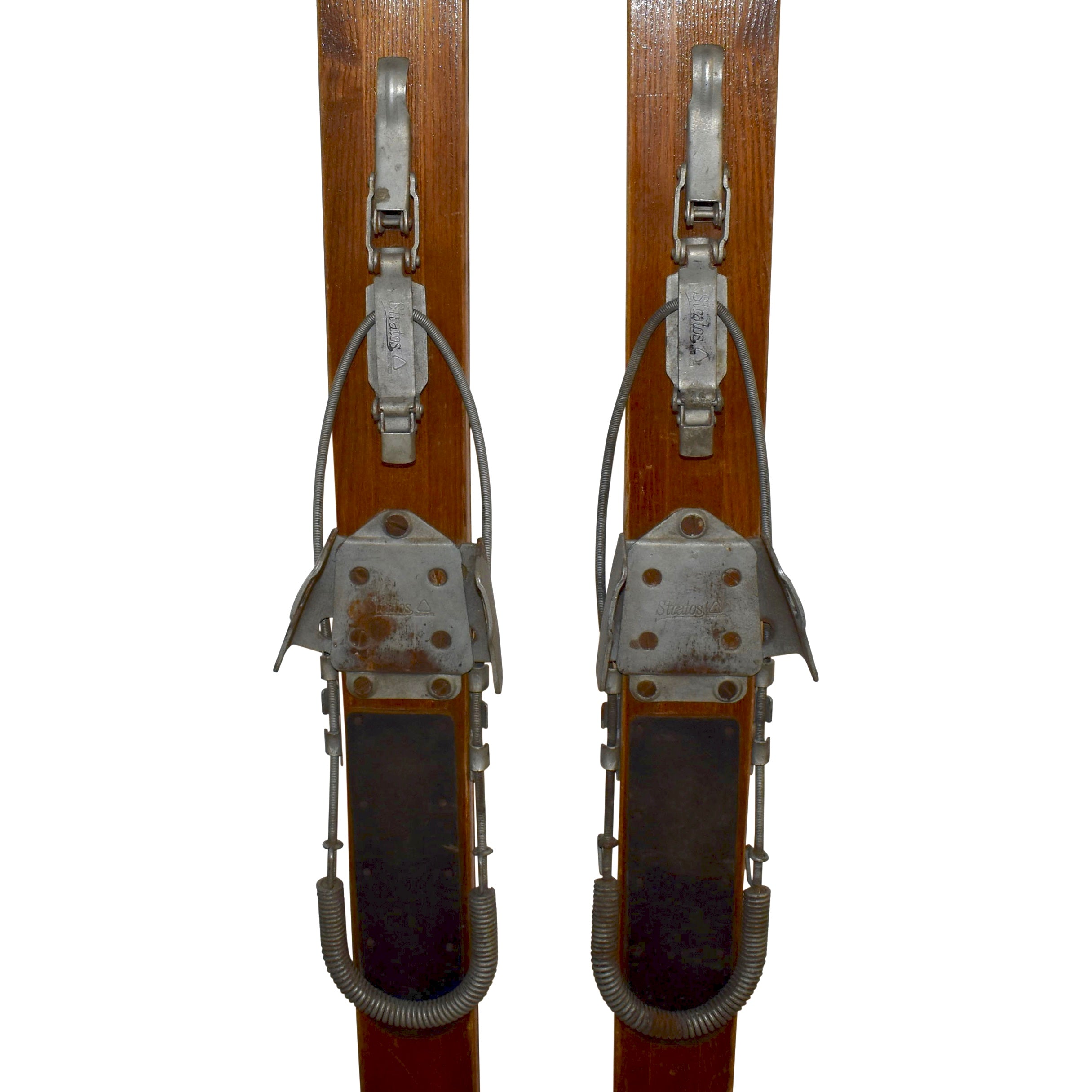 Flat Top Skis with Stratos Cable Bindings