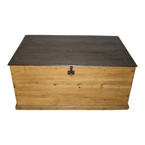 Scandinavian Pine Trunk