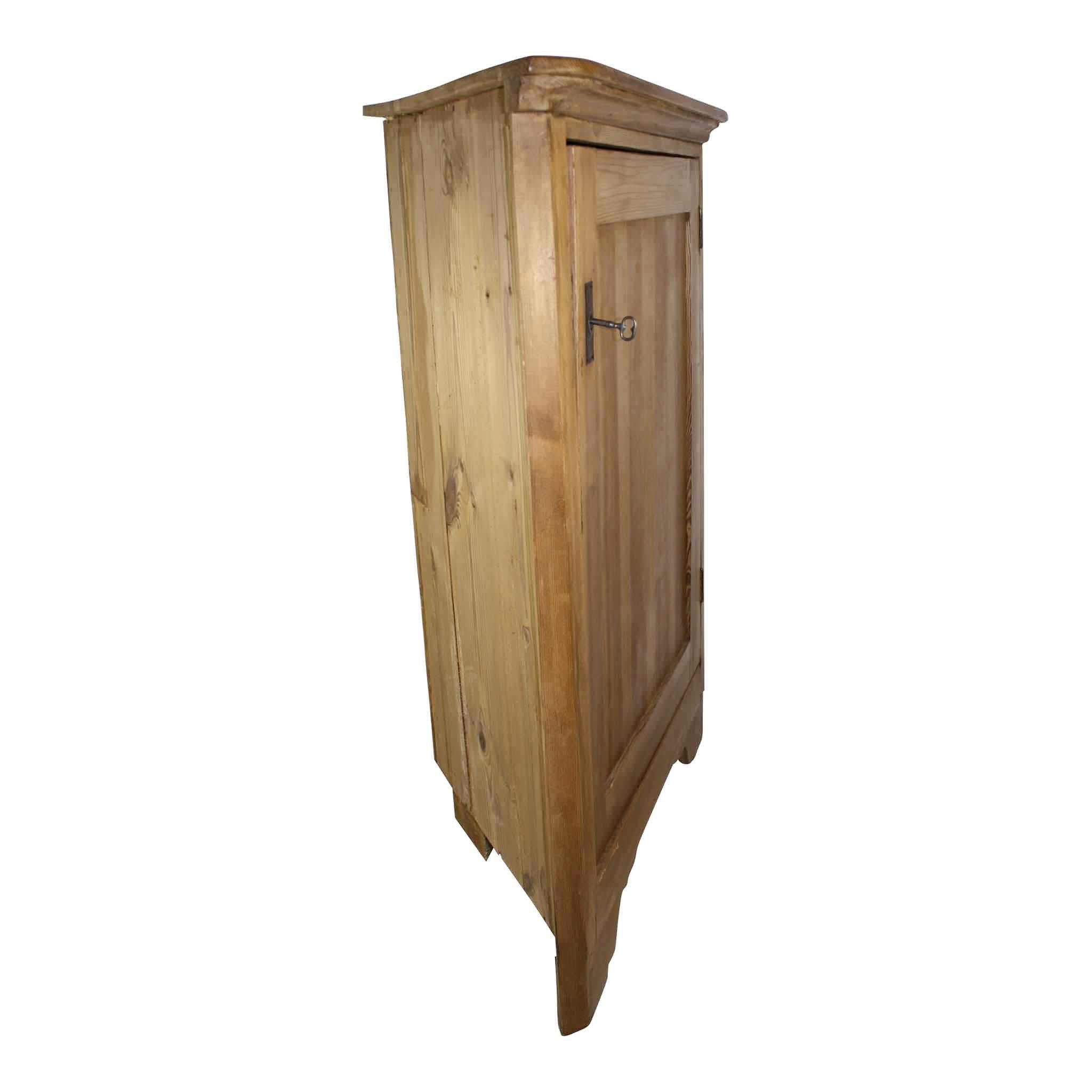 Short Pine Corner Cabinet