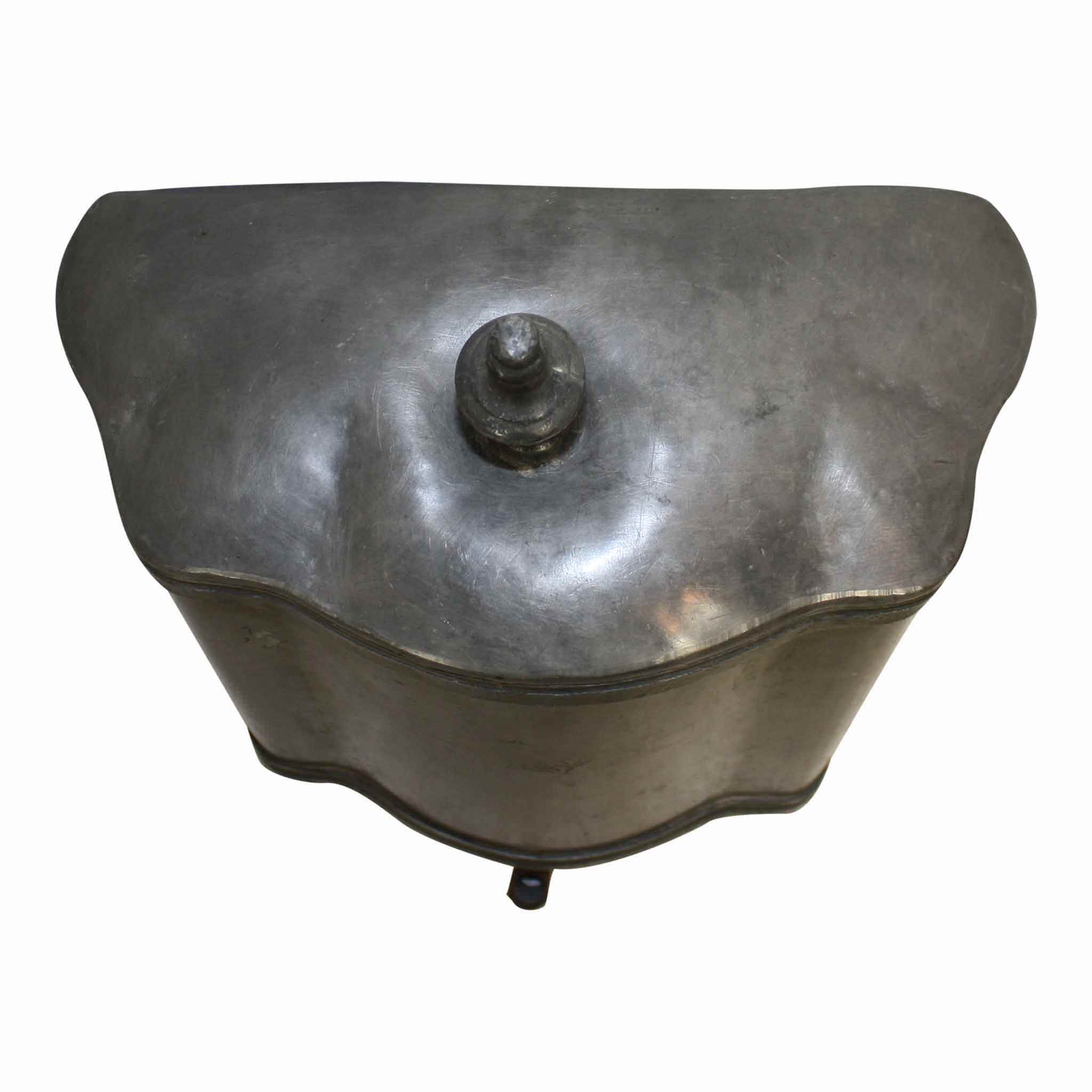 Pewter Wall Mount Lavabo with Lid